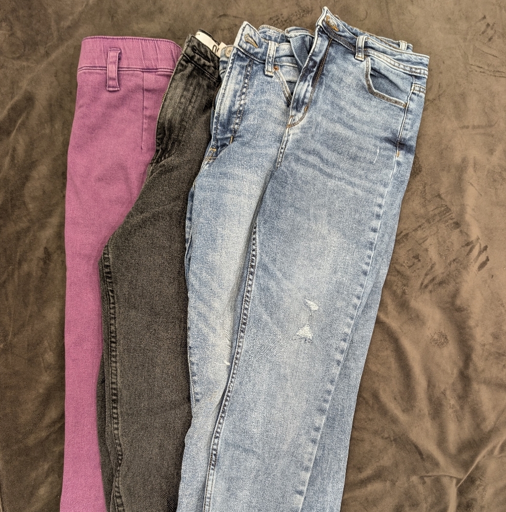 Size 6-8 Lot Of 4 Jeans for Women